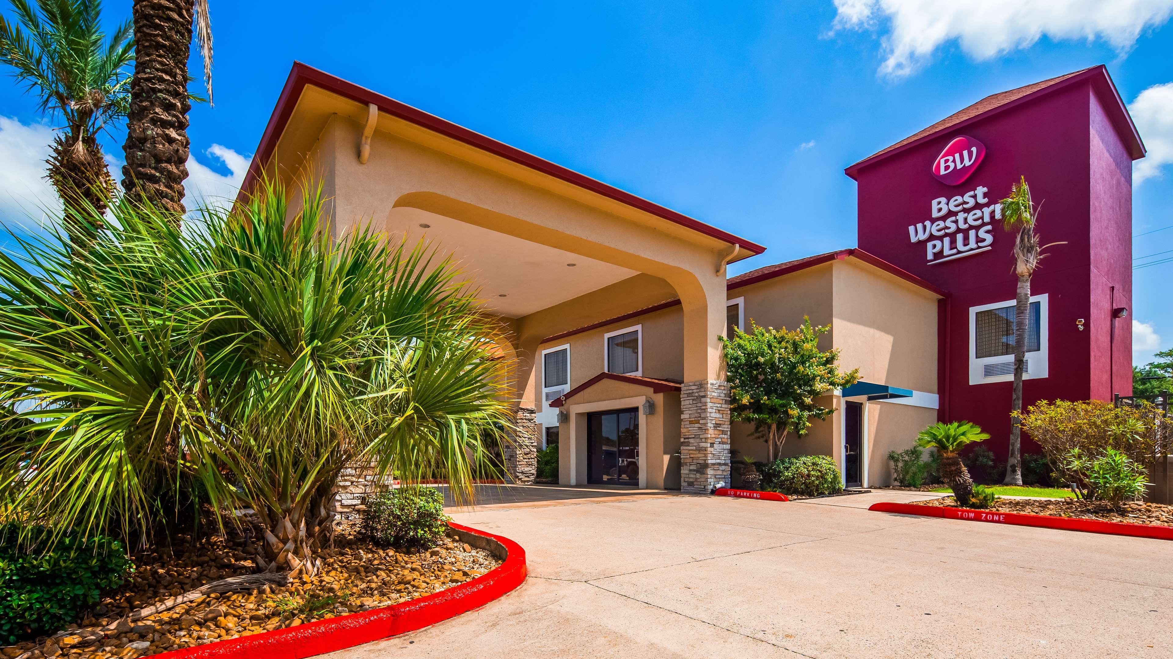 Best Western Plus Orange County Vidor Exterior photo